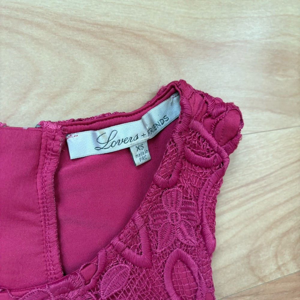 Lovers and Friends Caspian Lace Floral Shift Mini Dress in Fuchsia Size XSmall - Picture 11 of 16